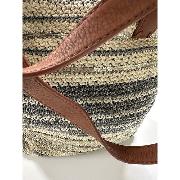 THE SAK BAG Large Zipper Crocheted Leather Trim Cream Gray - Picture 4 of 16